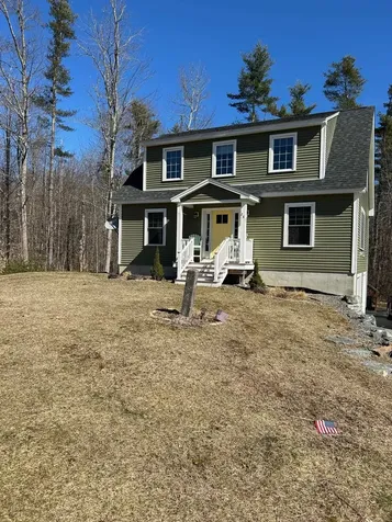 28 Village Place Drive Barrington NH 03825