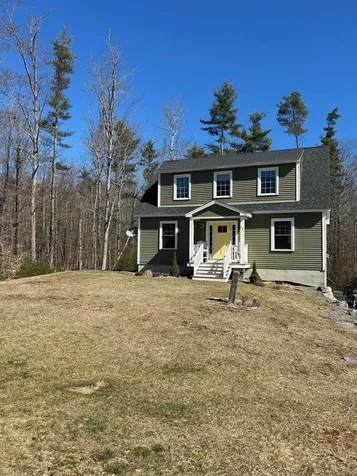 28 Village Place Drive Barrington NH 03825