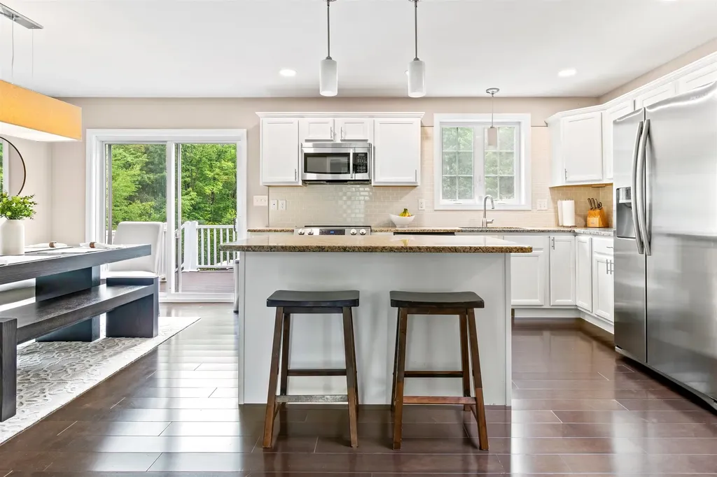 109 Olde Bridge Lane Epping NH 03042