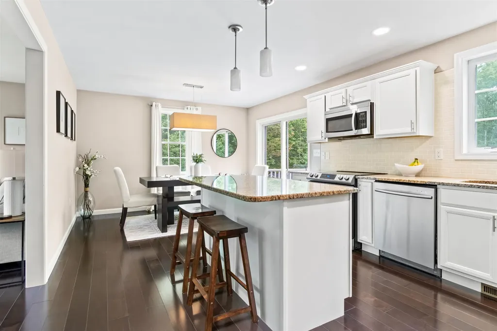 109 Olde Bridge Lane Epping NH 03042