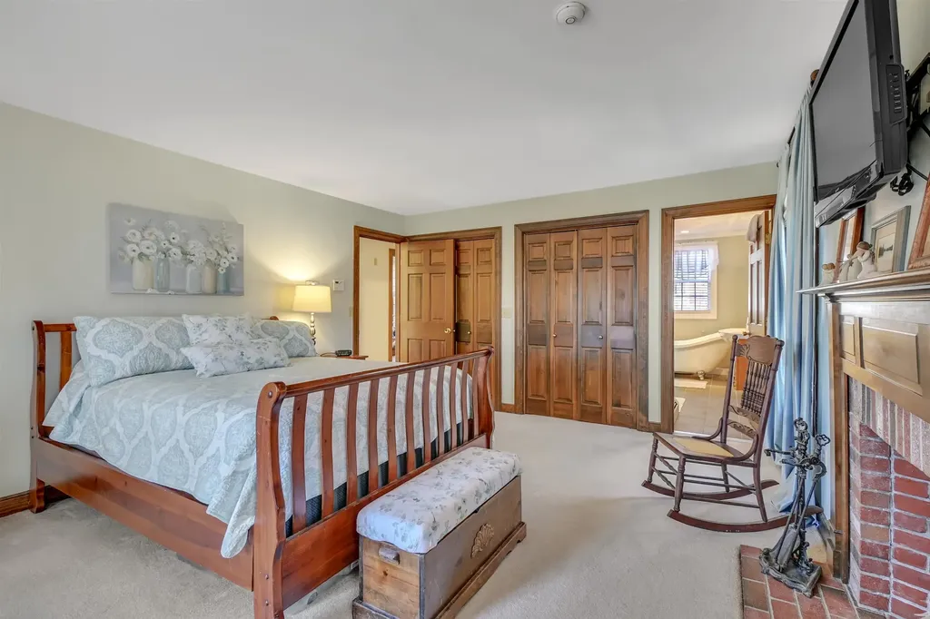 1 Colonial Way Exeter NH 03833