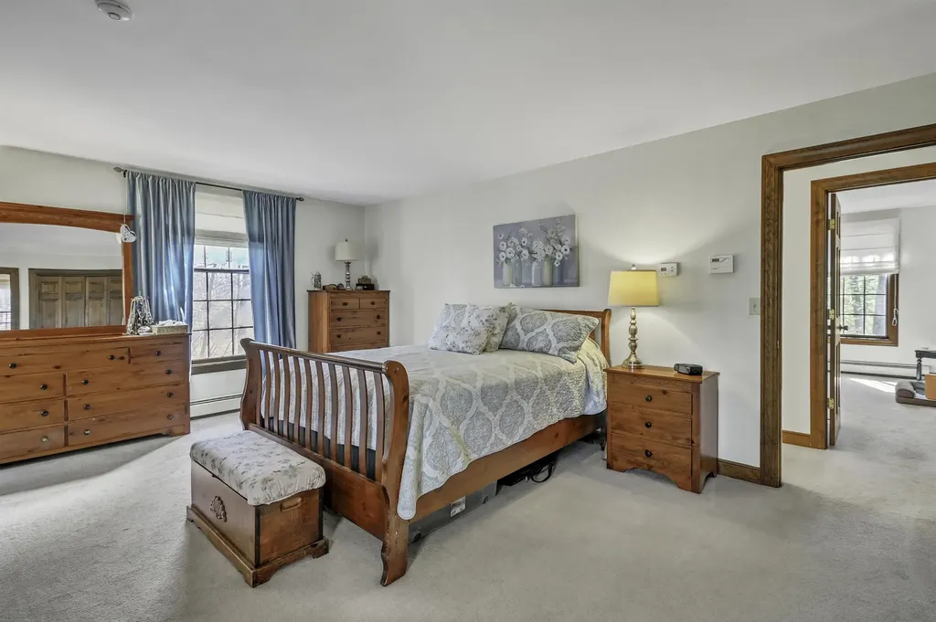 1 Colonial Way Exeter NH 03833