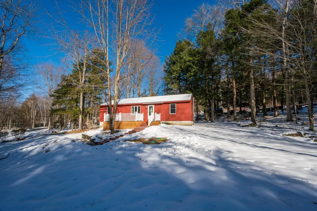 38 Ramblewood Drive Newbury NH 03257