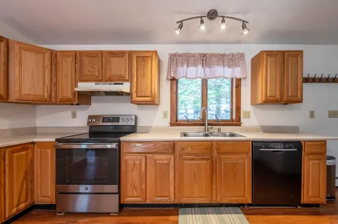 38 Ramblewood Drive Newbury NH 03257