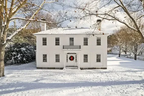 17 Wheeler House Drive Orford NH 03777