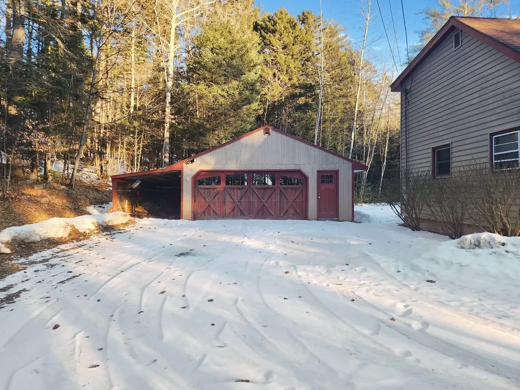 10 Brady Road Enfield NH 03748
