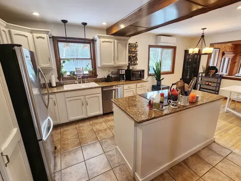 10 Brady Road Enfield NH 03748