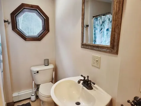 10 Brady Road Enfield NH 03748