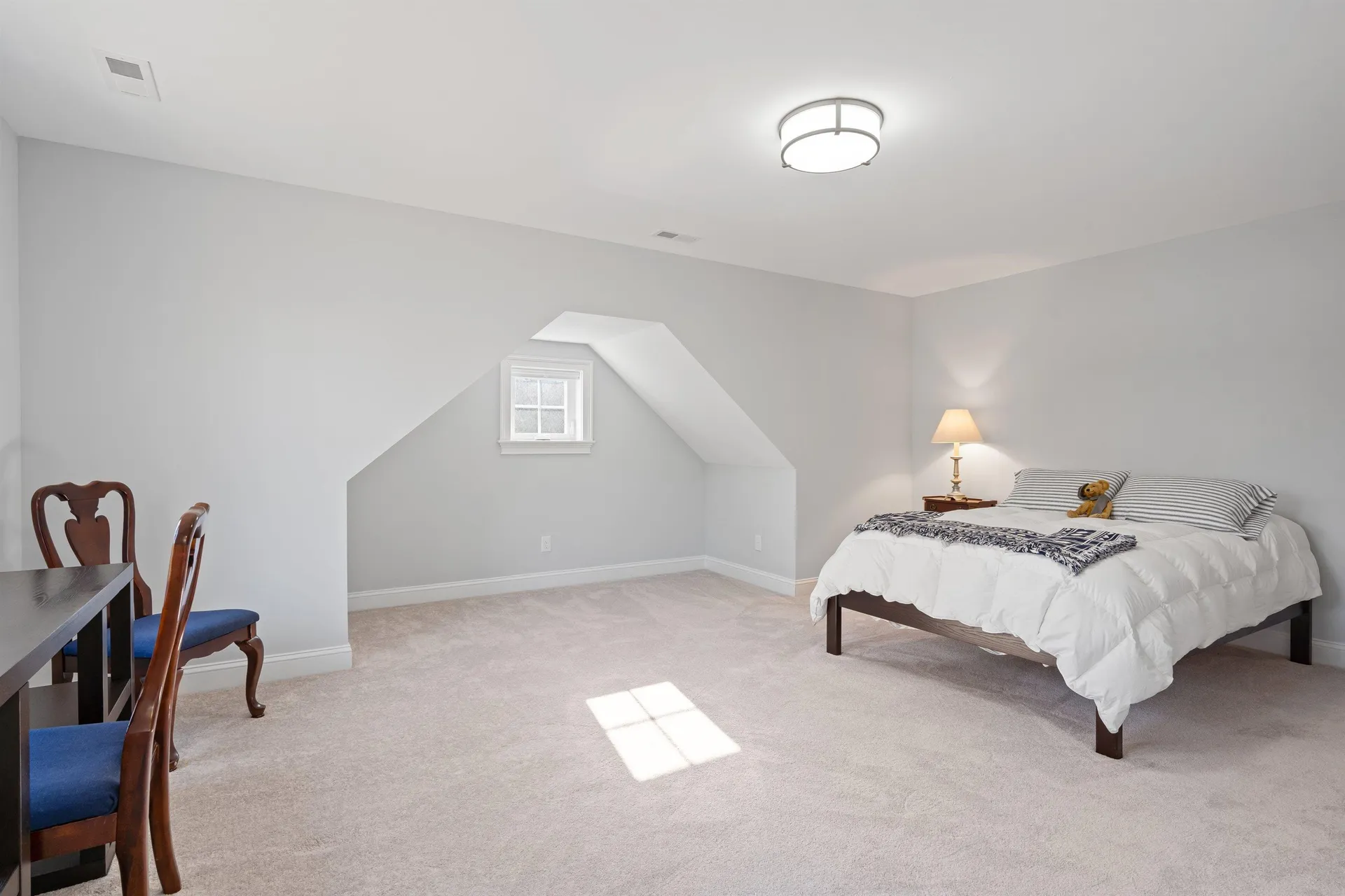 1 Bradford Way Amherst NH 03031