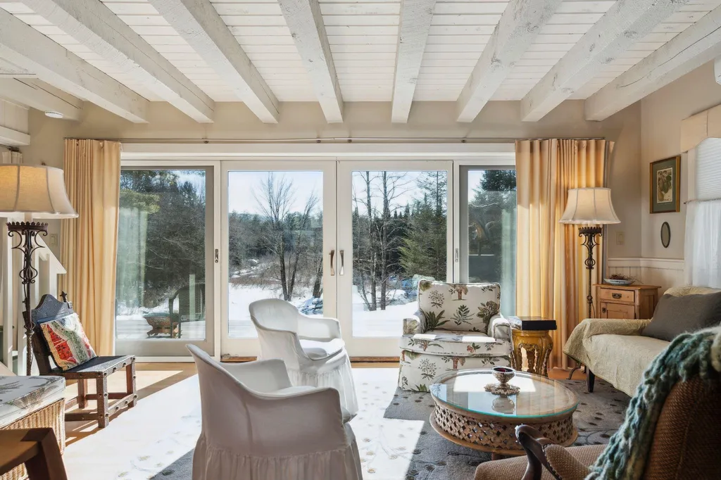 25 Evans Road Wilmot NH 03287