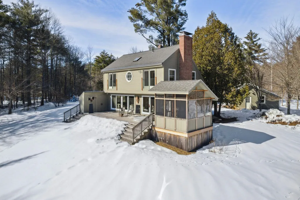 25 Evans Road Wilmot NH 03287