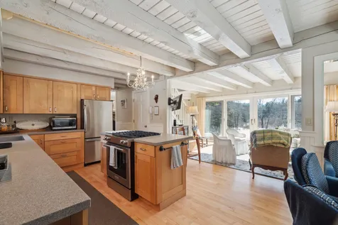 25 Evans Road Wilmot NH 03287