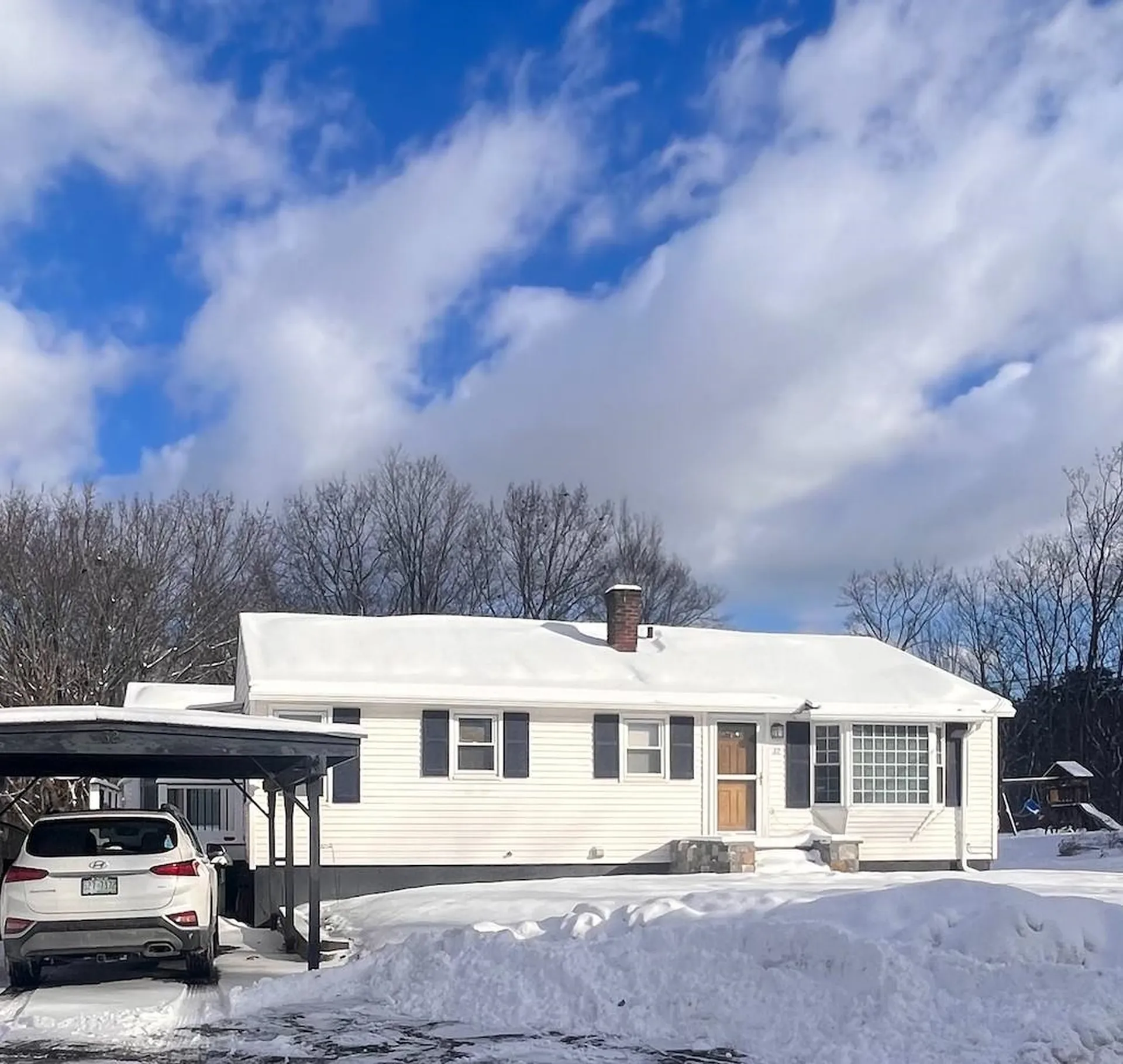 32 Hawthorne Street Laconia NH 03246