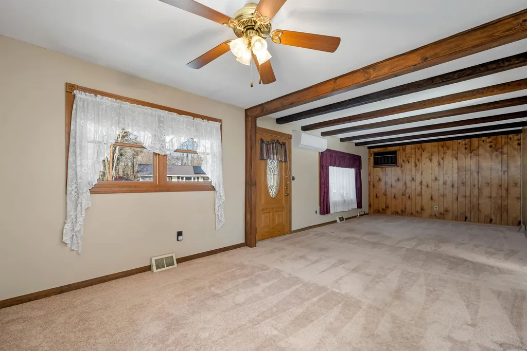 34 Indian Acres Drive Hinsdale NH 03451