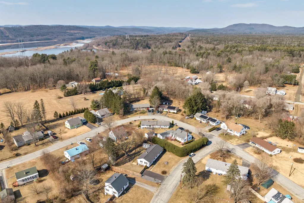 34 Indian Acres Drive Hinsdale NH 03451