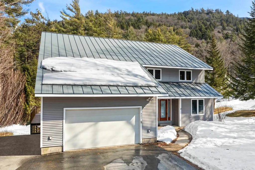 951 Ski Tow Road West Windsor, VT