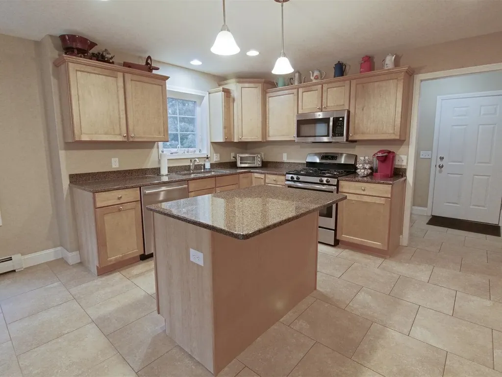 16 Laurel Drive Essex VT 05452