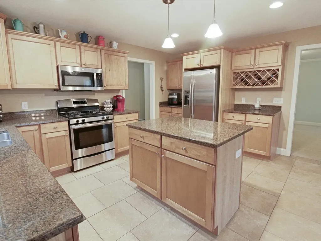 16 Laurel Drive Essex VT 05452