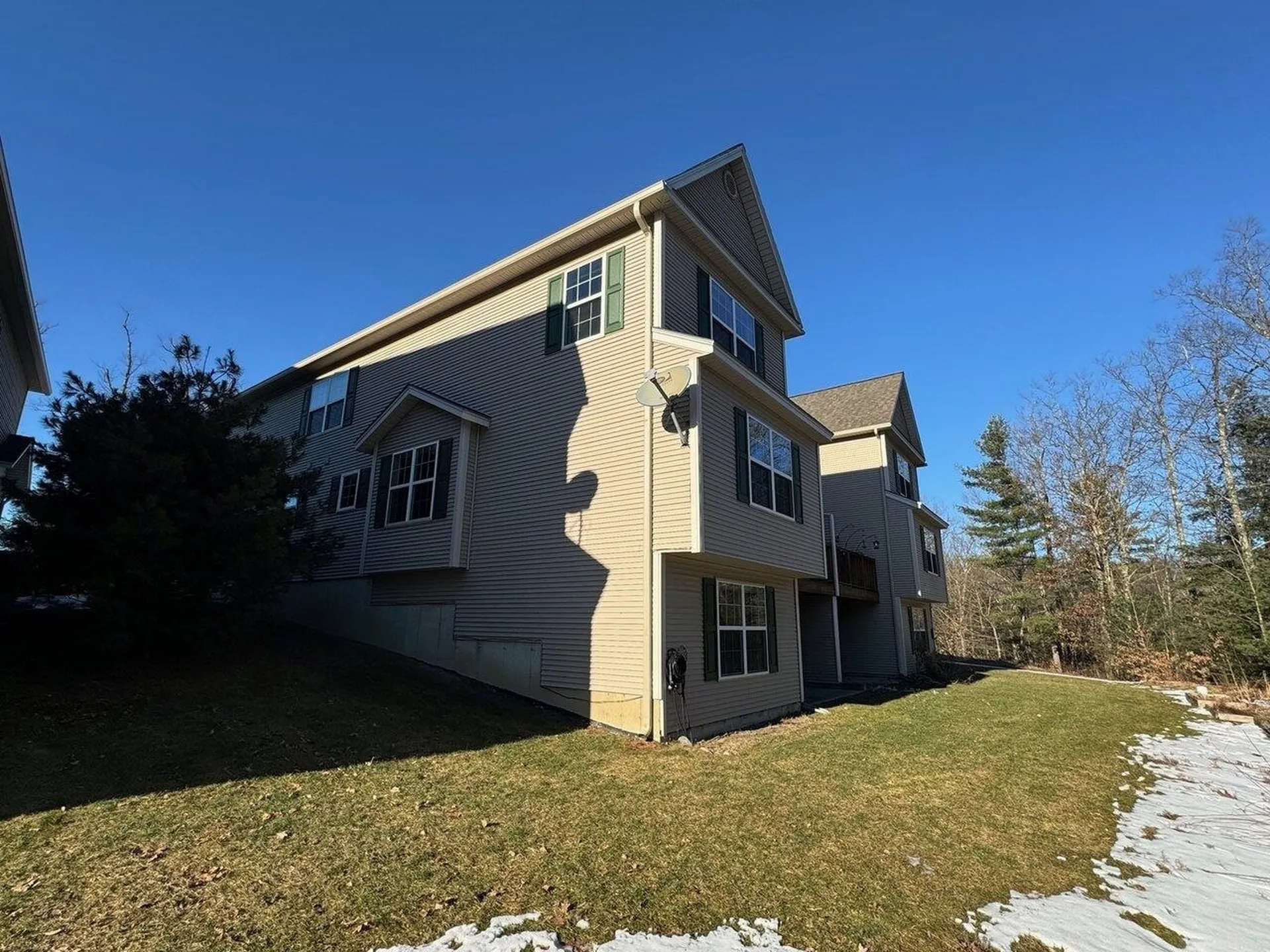 16 Laurel Drive Essex VT 05452