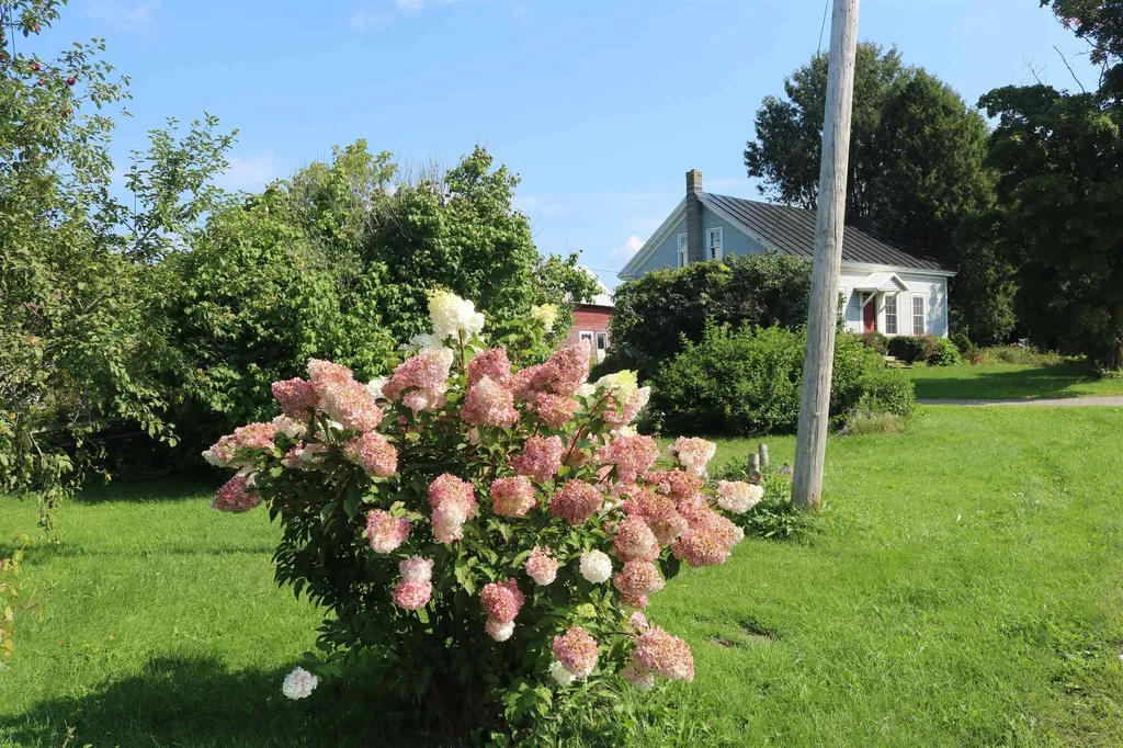 37 Richford Road Berkshire VT 05450