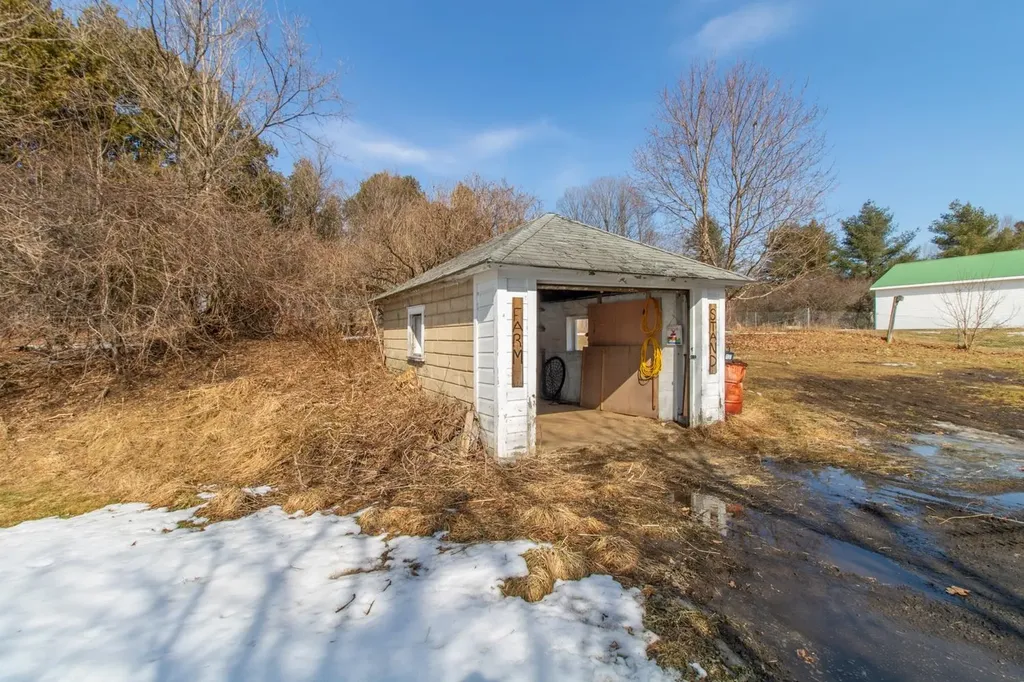 61 East Street Orleans VT 05860