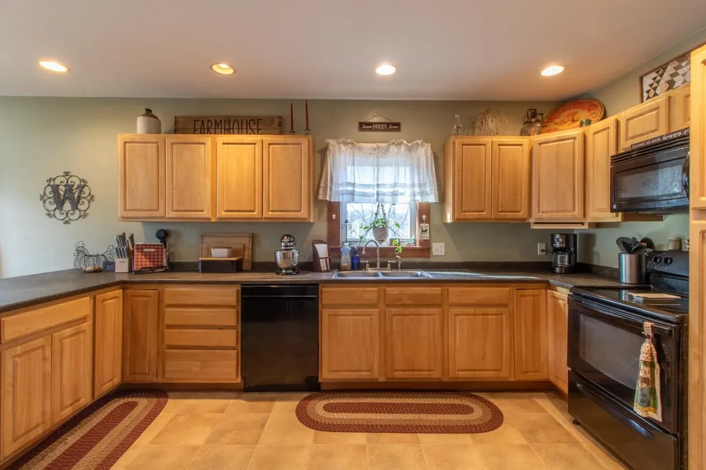 61 East Street Orleans VT 05860