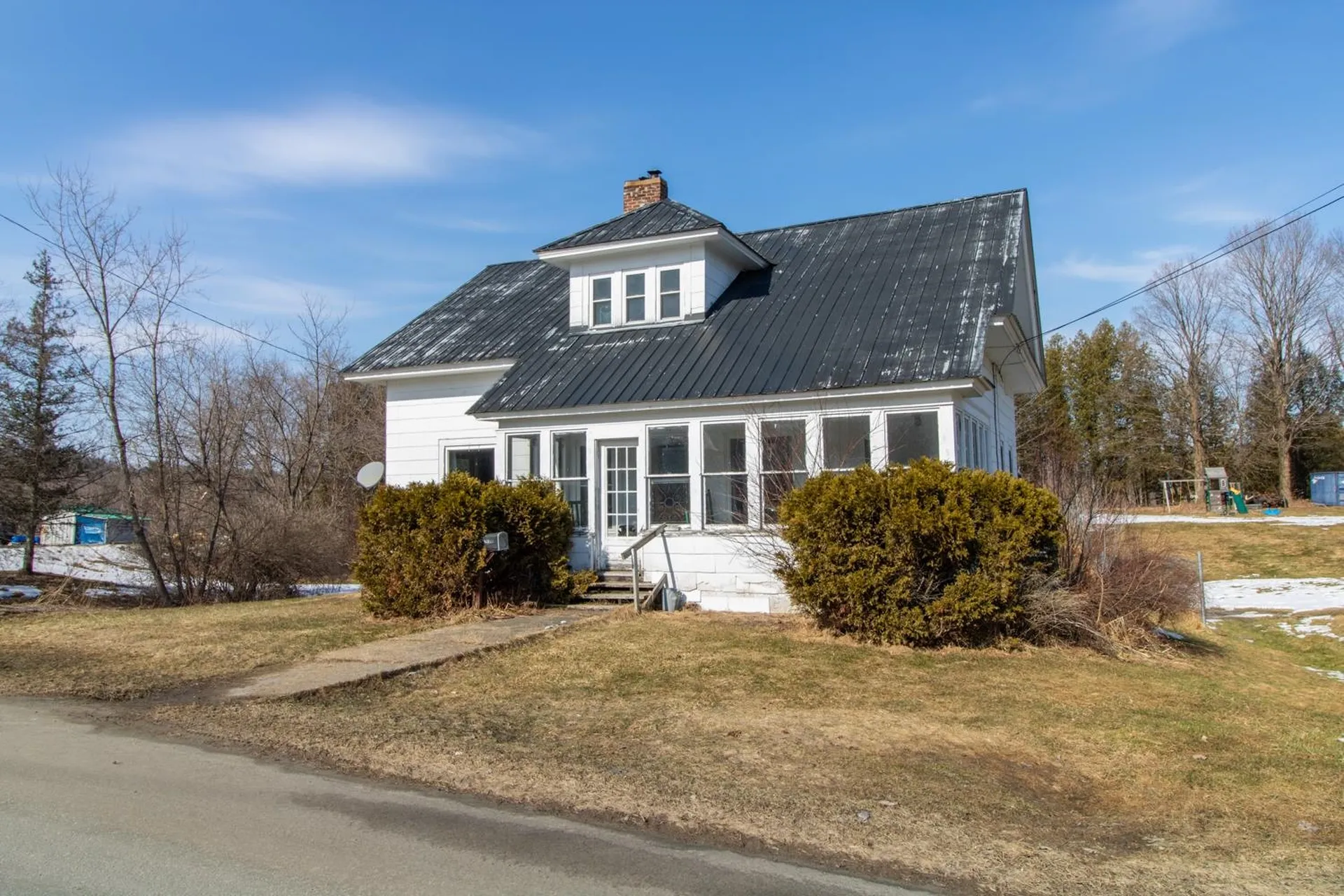 61 East Street Orleans VT 05860