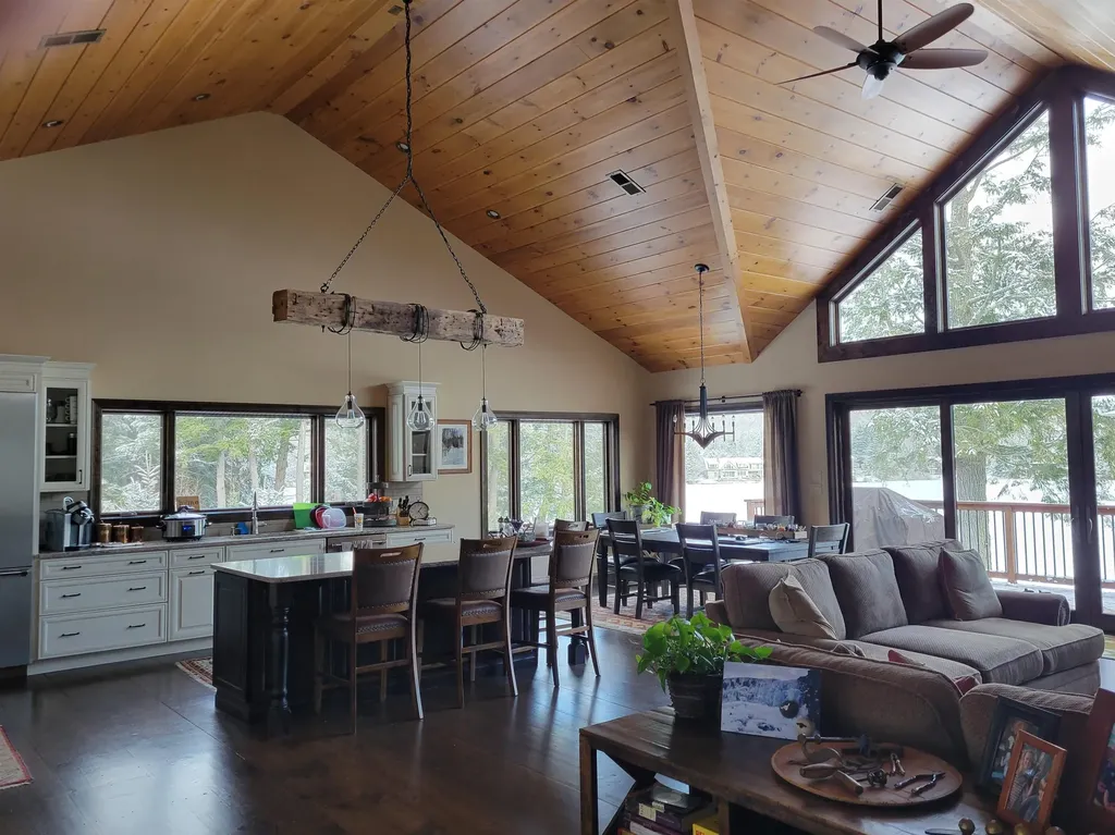 118 West Lake Road Wilmington VT 05363