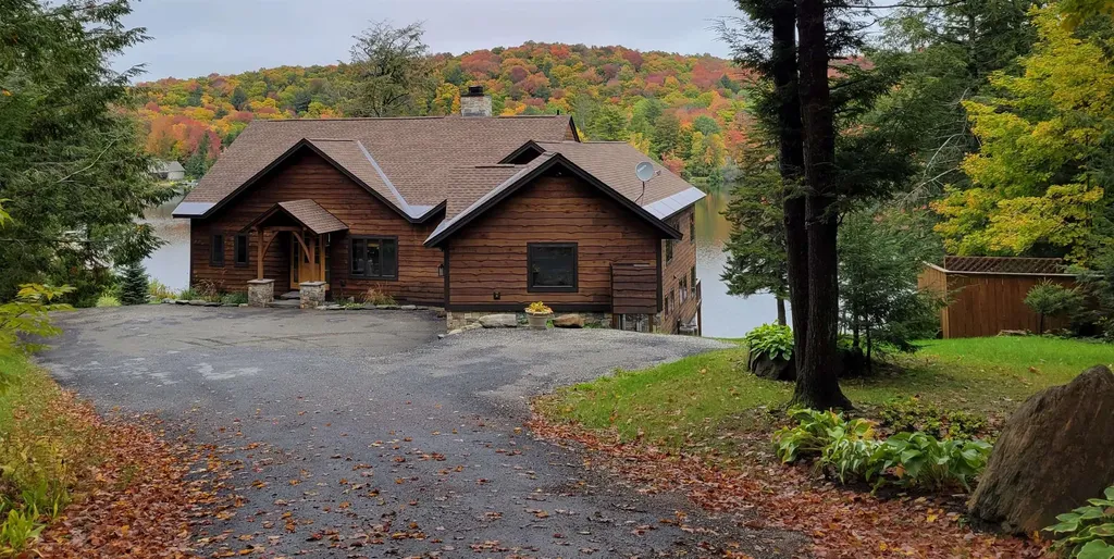 118 West Lake Road Wilmington VT 05363