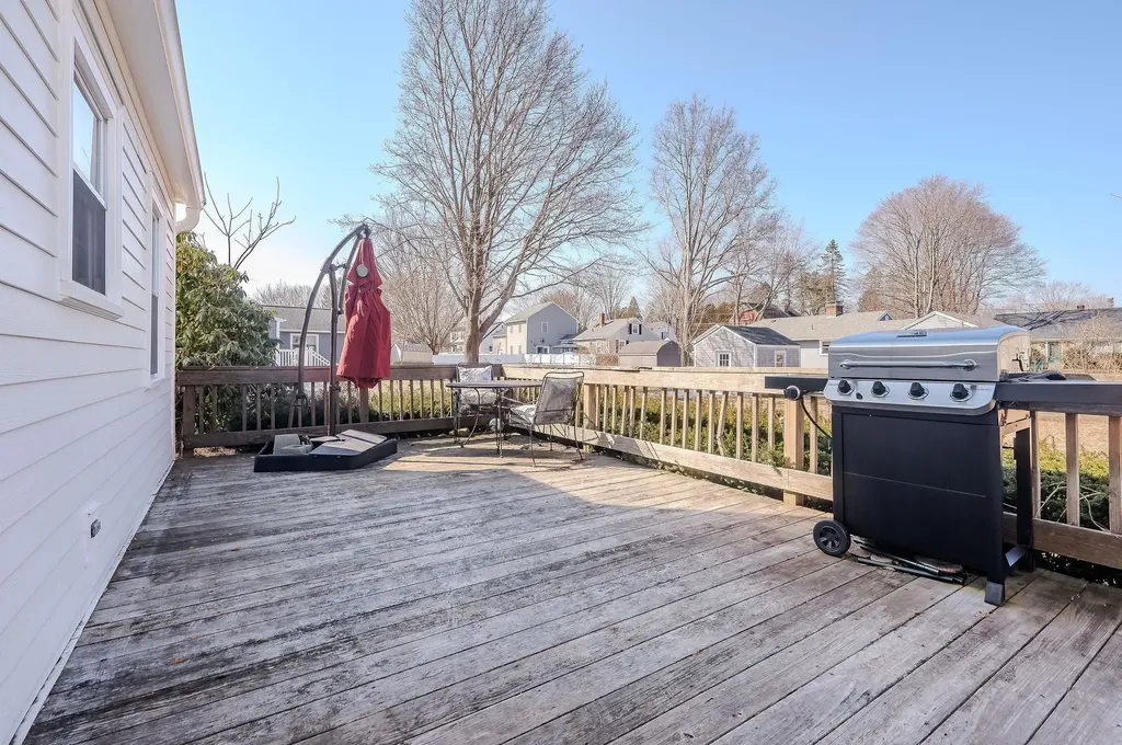 11 Leavitt Road Hampton NH 03842