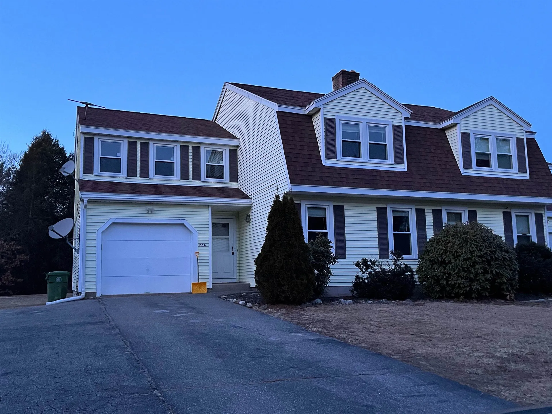 27A Mohawk Drive Londonderry NH 03053