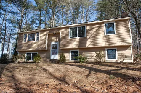 51 Drew Road Derry NH 03038