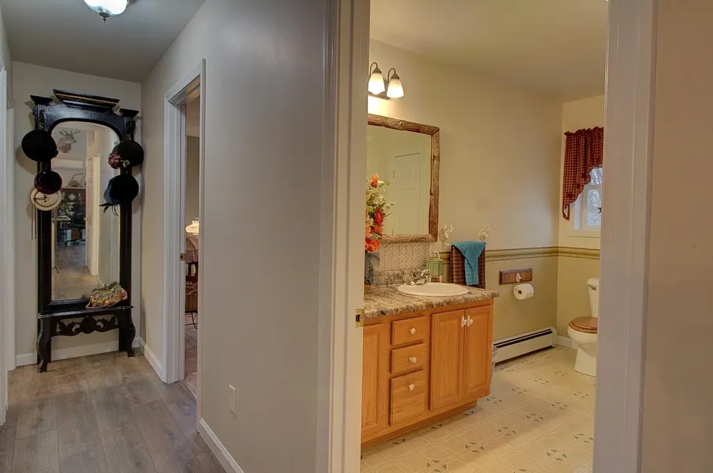 9 Canamak West Grand Isle VT 05458