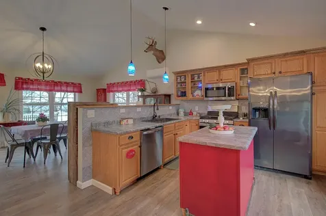 9 Canamak West Grand Isle VT 05458