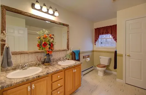 9 Canamak West Grand Isle VT 05458