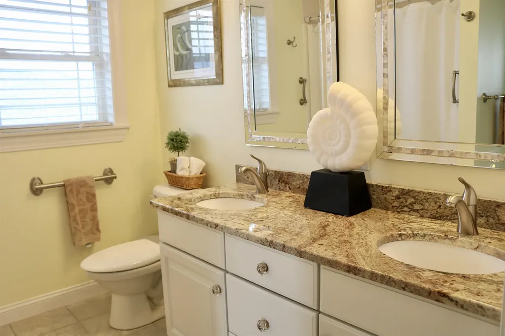 553 Hudson Street Seabrook NH 03874