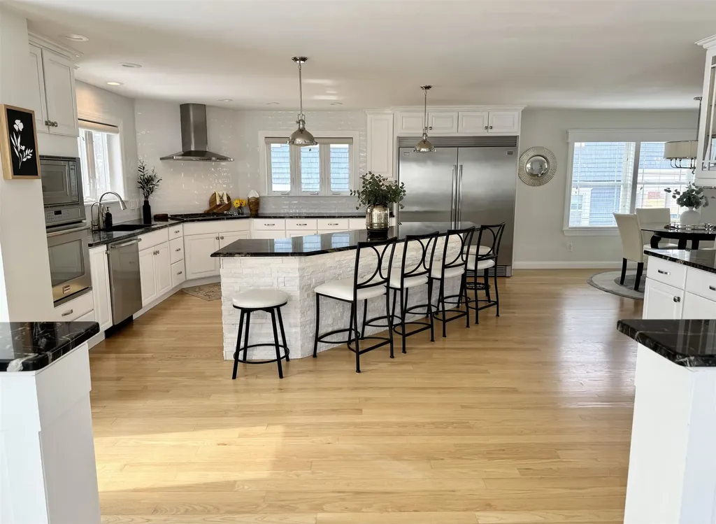 553 Hudson Street Seabrook NH 03874