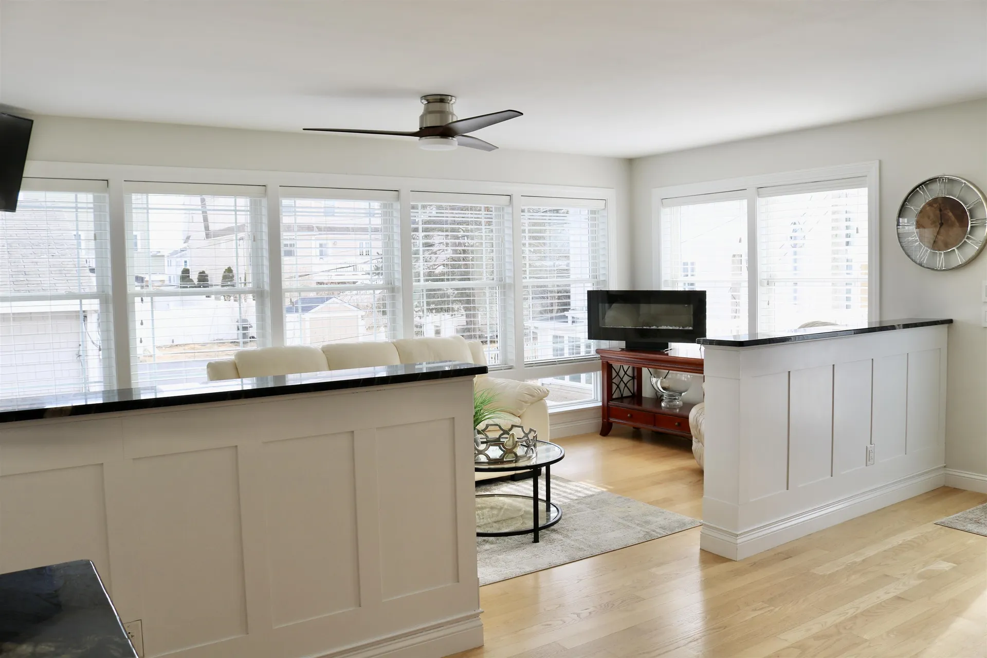 553 Hudson Street Seabrook NH 03874