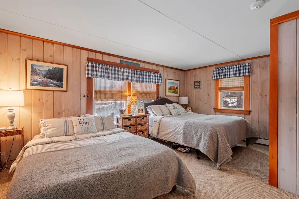 3 Parade Road Meredith NH 03253