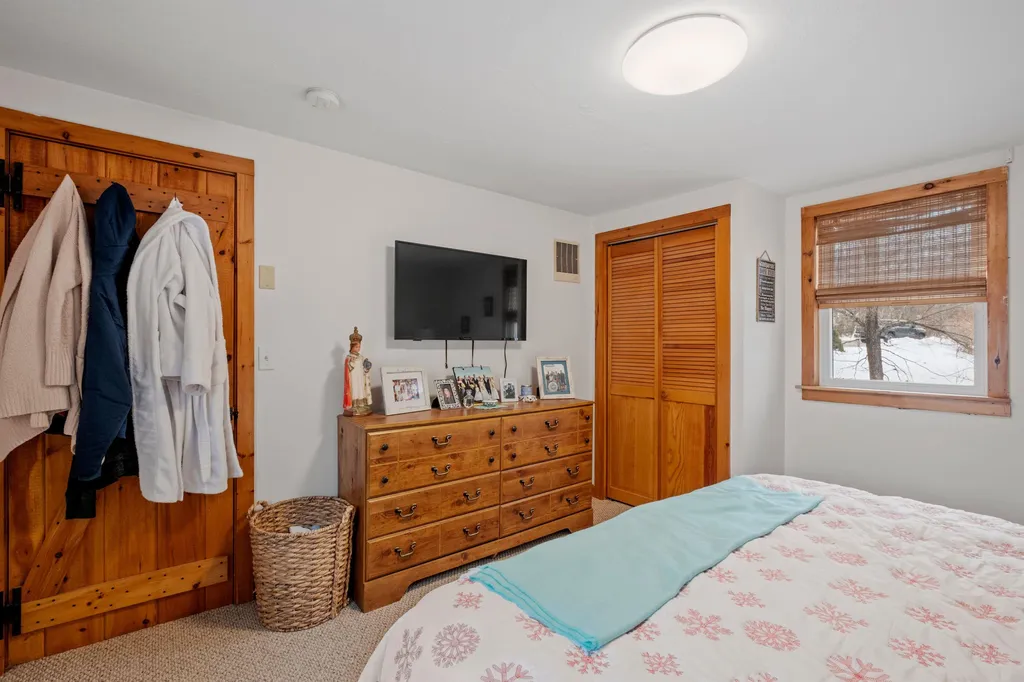 3 Parade Road Meredith NH 03253