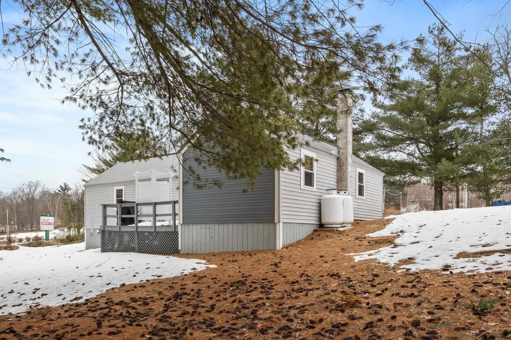 3 Parade Road Meredith NH 03253