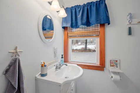 3 Parade Road Meredith NH 03253