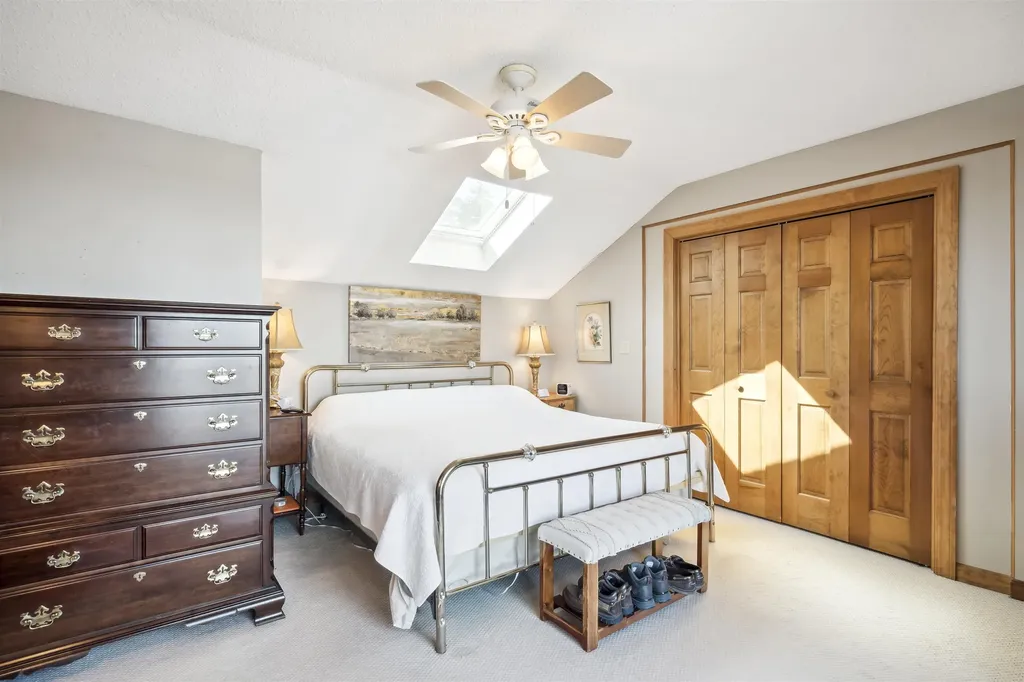 170 Belknap Point Road Gilford NH 03249