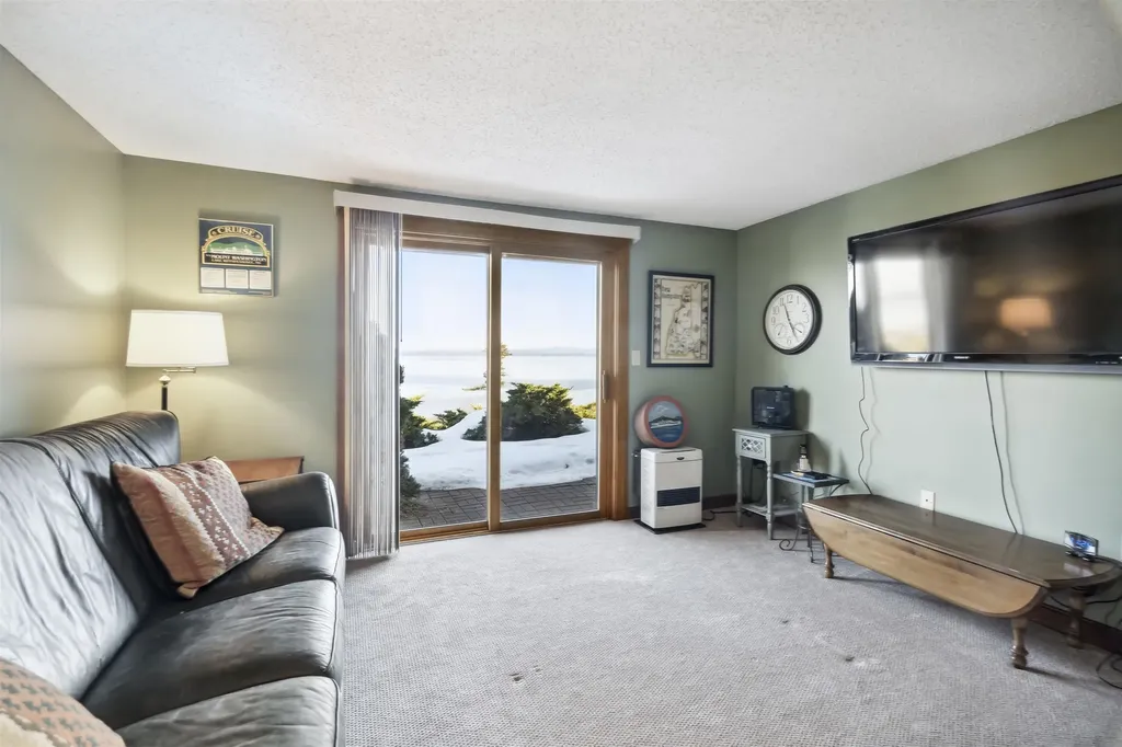 170 Belknap Point Road Gilford NH 03249