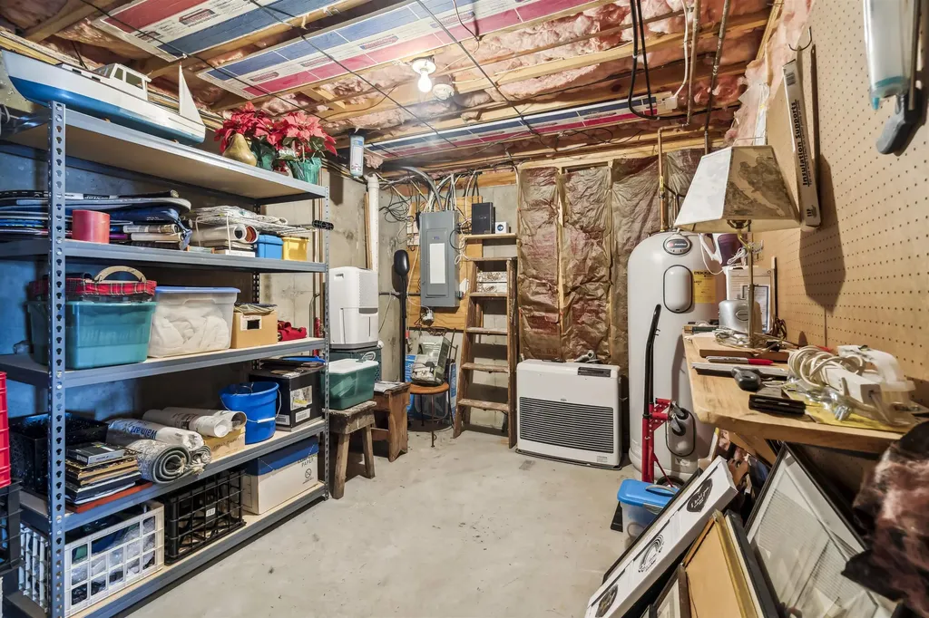 170 Belknap Point Road Gilford NH 03249