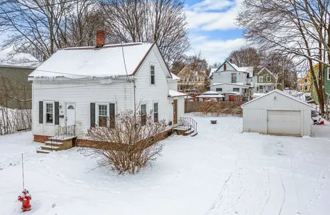 64 Pine Street Rochester NH 03867