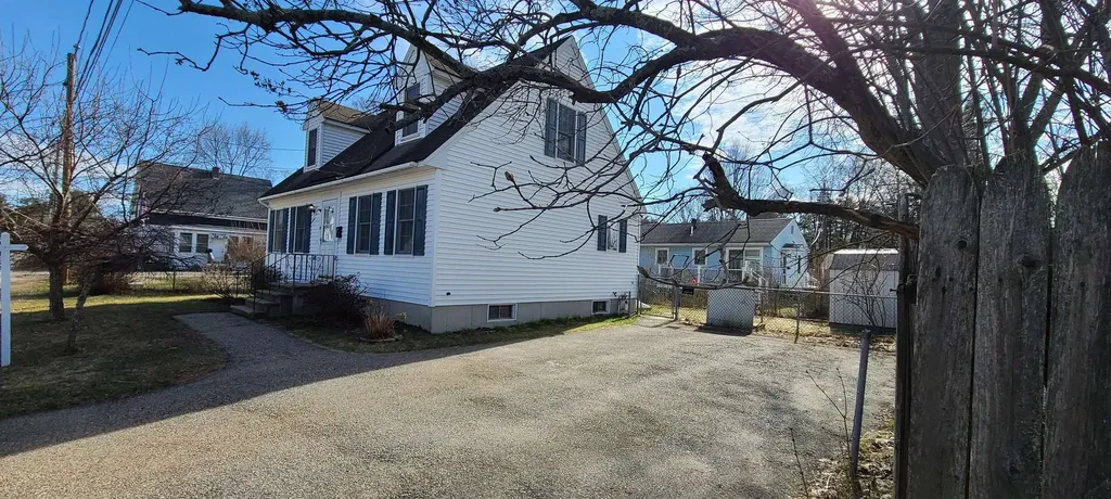 15 Jenness Street Rochester NH 03867