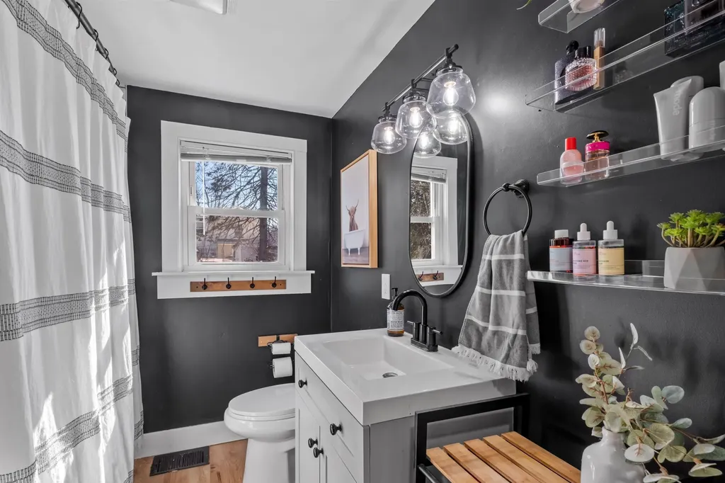 78 Armand Avenue Manchester NH 03103