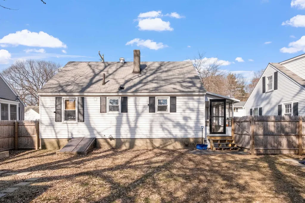 78 Armand Avenue Manchester NH 03103