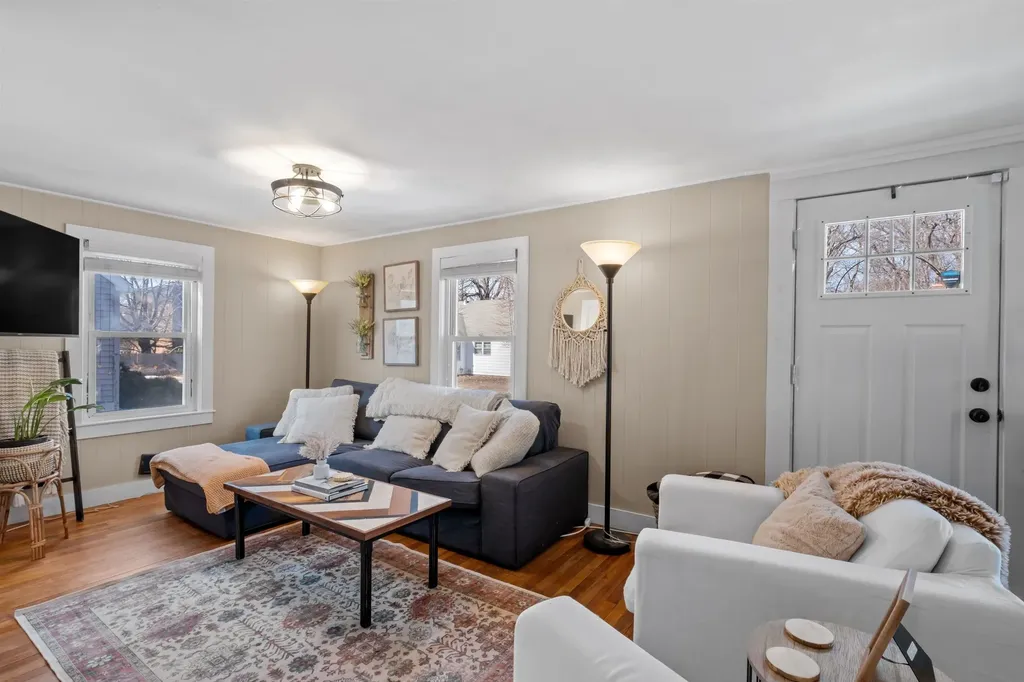 78 Armand Avenue Manchester NH 03103